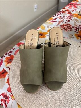 Chinese Laundry Olive Open-Toe Slip-On Mules